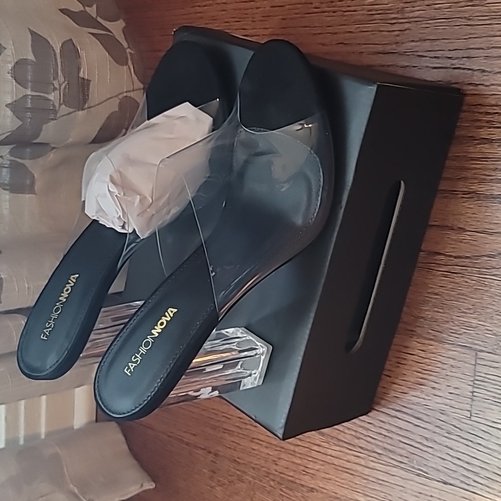 Fashion Nova Transparent and Black Heels - Picture 6 of 7